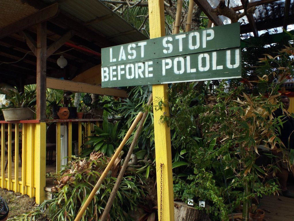 Makapala Store and Cafe